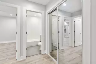 1301 W Estes Ave, Chicago, IL 60626 - Photo 8