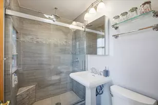 7734 W Glenlake Ave, Chicago, IL 60631 - Photo 12