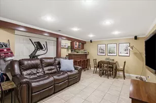 7734 W Glenlake Ave, Chicago, IL 60631 - Photo 12