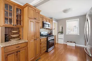 7734 W Glenlake Ave, Chicago, IL 60631 - Photo 8