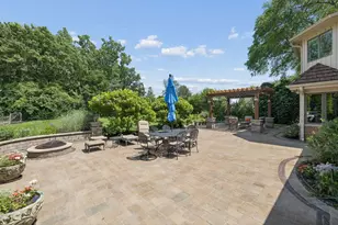 8425 Charleston Dr, Burr Ridge, IL 60527 - Photo 46