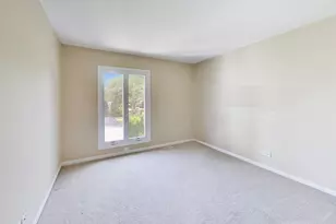 520 Hummingbird Ln, Deerfield, IL 60015 - Photo 26