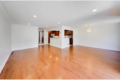 520 Hummingbird Lane, Deerfield, IL 60015 - Photo 8