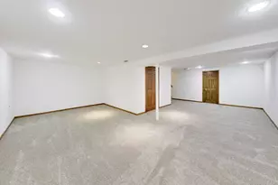 520 Hummingbird Ln, Deerfield, IL 60015 - Photo 30