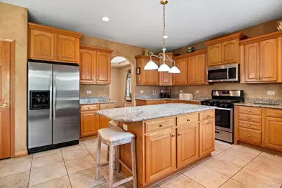 604 S Beverly Avenue, Addison, IL 60101 - Photo 4
