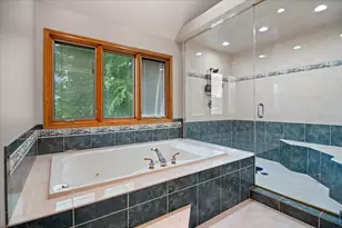 604 S Beverly Ave, Addison, IL 60101 - Photo 16