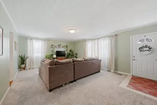 113 Parklawn Ct, Bolingbrook, IL 60440 - Photo 8