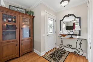 106 Queens Cove, Barrington, IL 60010 - Photo 2