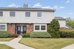 106 Queens Cove, Barrington, IL 60010 - Photo 1