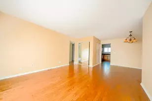 876 S Plum Grove Rd, Palatine, IL 60067 - Photo 4