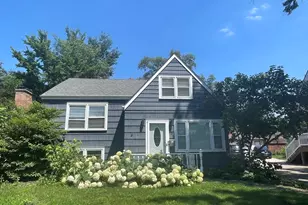 801 S Fairfield Ave, Elmhurst, IL 60126 - Photo 2