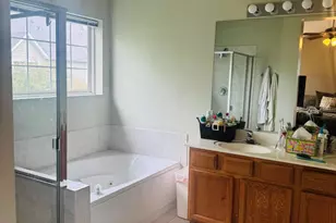 135 Tanglewood Dr, Glen Ellyn, IL 60137 - Photo 12