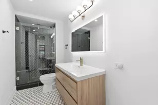 200 E Delaware Pl, Chicago, IL 60611 - Photo 14