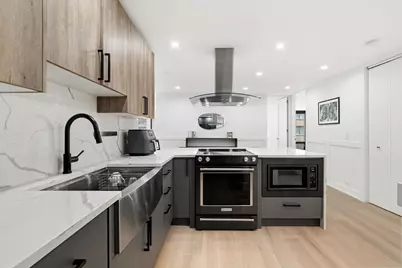 200 E Delaware Place #11A, Chicago, IL 60611 - Photo 4