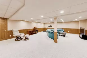 611 W Whiting Ln, Arlington Heights, IL 60004 - Photo 22