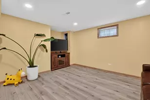 5750 S Normandy Ave, Chicago, IL 60638 - Photo 24