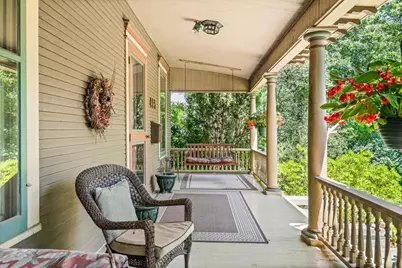 415 S 4th Street, Saint Charles, IL 60174 - Photo 2