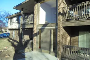 566 Somerset Ln, Crystal Lake, IL 60014 - Photo 6