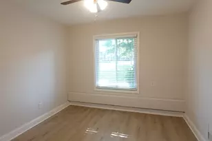 566 Somerset Ln, Crystal Lake, IL 60014 - Photo 18