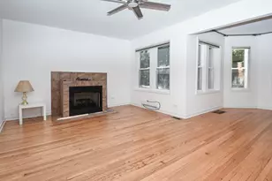 6445 N Greenview Ave, Chicago, IL 60626 - Photo 2