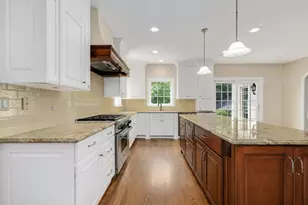 516 N Clay St, Hinsdale, IL 60521 - Photo 12