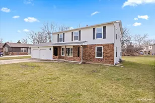 1643 Park Ave, Sycamore, IL 60178 - Photo 2