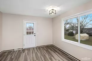 1643 Park Ave, Sycamore, IL 60178 - Photo 14