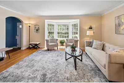 5810 N East Circle Avenue, Chicago, IL 60631 - Photo 4
