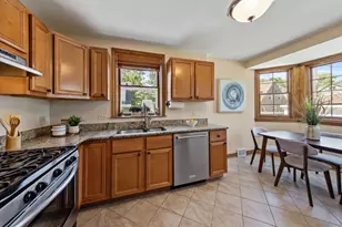 5810 North East Circle Avenue, Chicago, IL 60631 - Photo 8