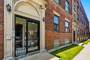 959 E 61st St, Chicago, IL 60637 - Photo 2