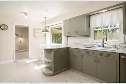 2015 Glenview Road, Rockford, IL 61107 - Photo 18