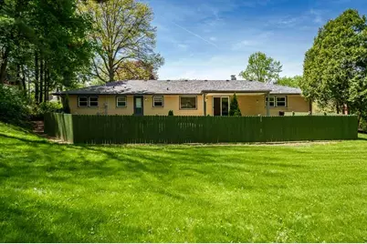 2015 Glenview Road, Rockford, IL 61107 - Photo 40