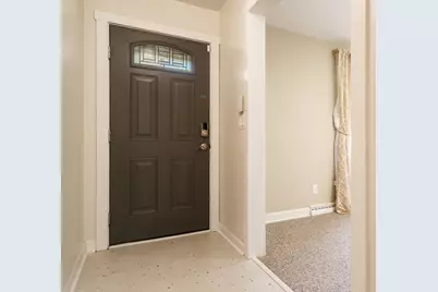 2015 Glenview Road, Rockford, IL 61107 - Photo 4