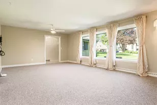 2015 Glenview Rd, Rockford, IL 61107 - Photo 8