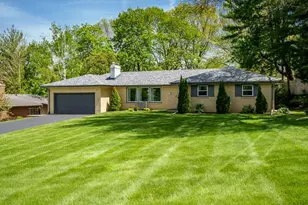 2015 Glenview Rd, Rockford, IL 61107 - Photo 50