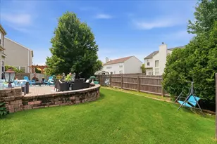 387 S Palmer Dr, Bolingbrook, IL 60490 - Photo 34