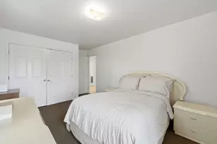 6916 W Forest Preserve Dr, Harwood Heights, IL 60706 - Photo 26
