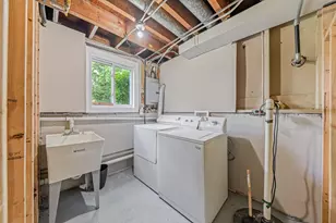 303 Springfield St, Park Forest, IL 60466 - Photo 14
