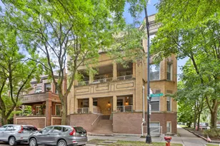 924 N Oakley Blvd, Chicago, IL 60622 - Photo 1