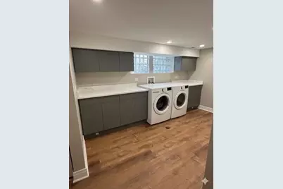 8015 S Paxton Avenue, Chicago, IL 60617 - Photo 30