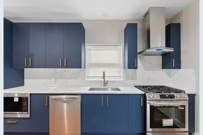 8015 S Paxton Avenue, Chicago, IL 60617 - Photo 12