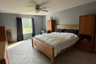830 Valley Stream Dr, Pingree Grove, IL 60140 - Photo 8