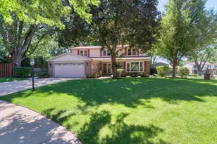 1119 W White Oak St, Arlington Heights, IL 60005 - Photo 2