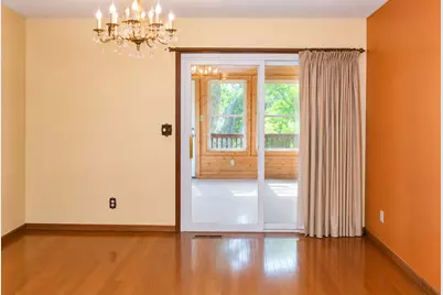 2101 20th Avenue, Sterling, IL 61081 - Photo 8