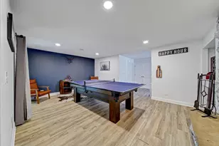 116 E Brittany Dr, Arlington Heights, IL 60004 - Photo 16