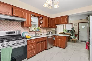 6952 W Summerdale Ave, Chicago, IL 60656 - Photo 10