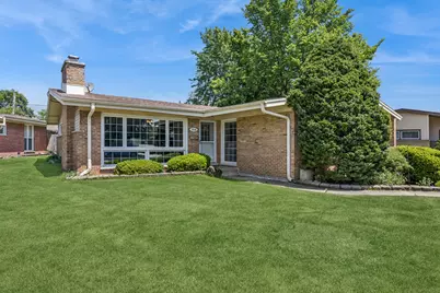 7314 Foster Street, Morton Grove, IL 60053 - Photo 2