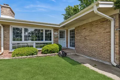 7314 Foster Street, Morton Grove, IL 60053 - Photo 4