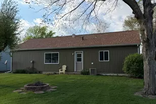 1129 E Main St, Granville, IL 61326 - Photo 4