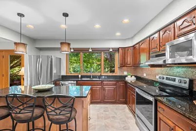 907 N Quentin Road, Palatine, IL 60067 - Photo 8